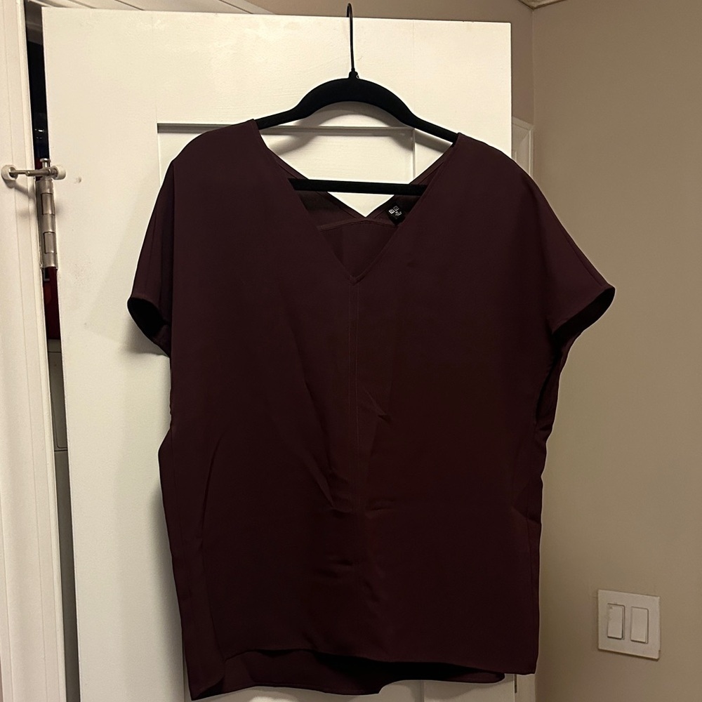 Uniqlo Burgundy V-Neck Blouse - Picture 3 of 6